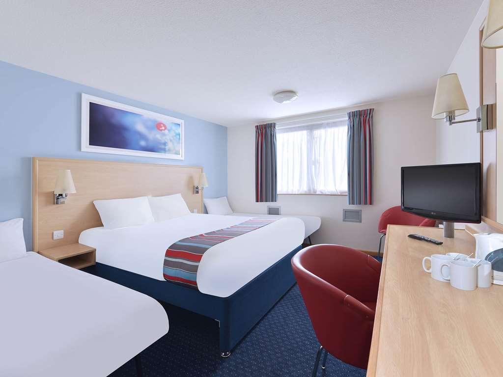 Travelodge Nottingham Riverside Удобства фото