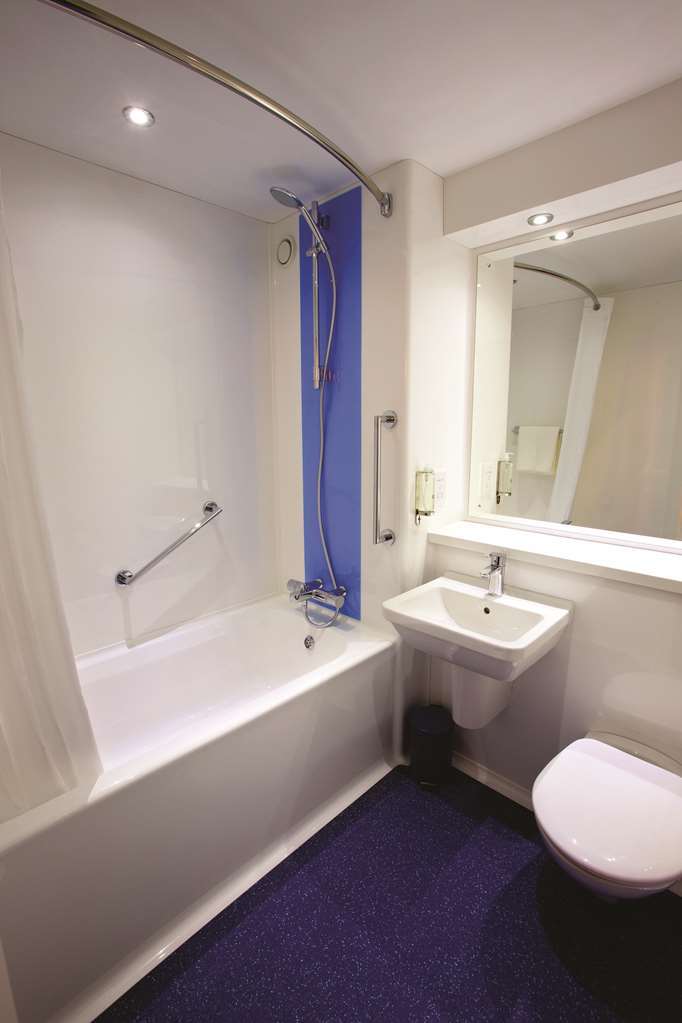 Travelodge Nottingham Riverside Номер фото